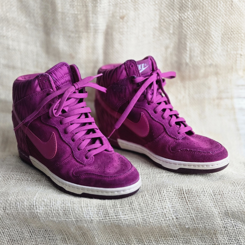 Nike Dunk Sky Women's Suede Wedge Sneakers - Vibrant Pink/ Magenta Size 8